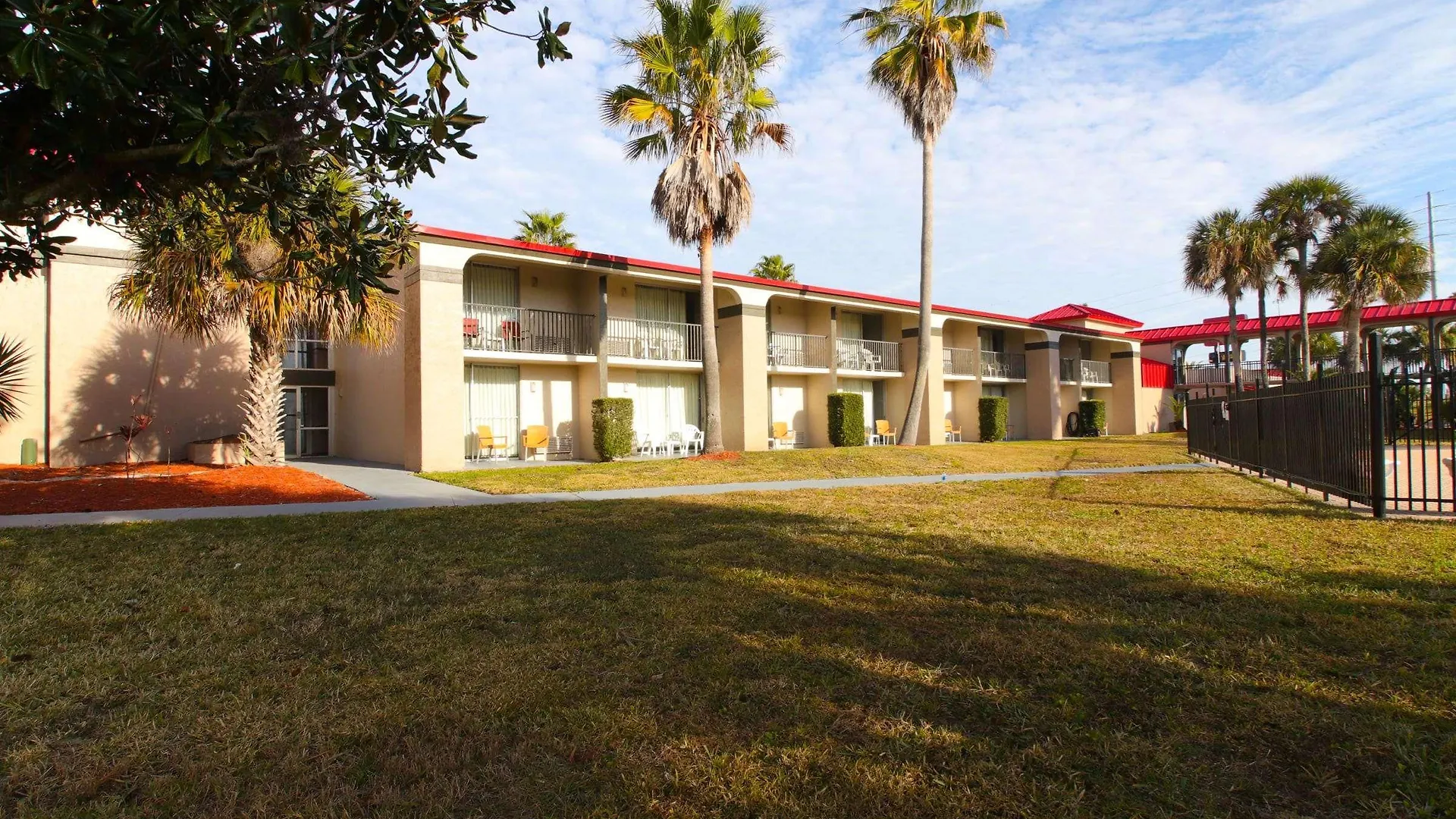Отель Ramada By Wyndham Davenport Orlando South 3*,  США