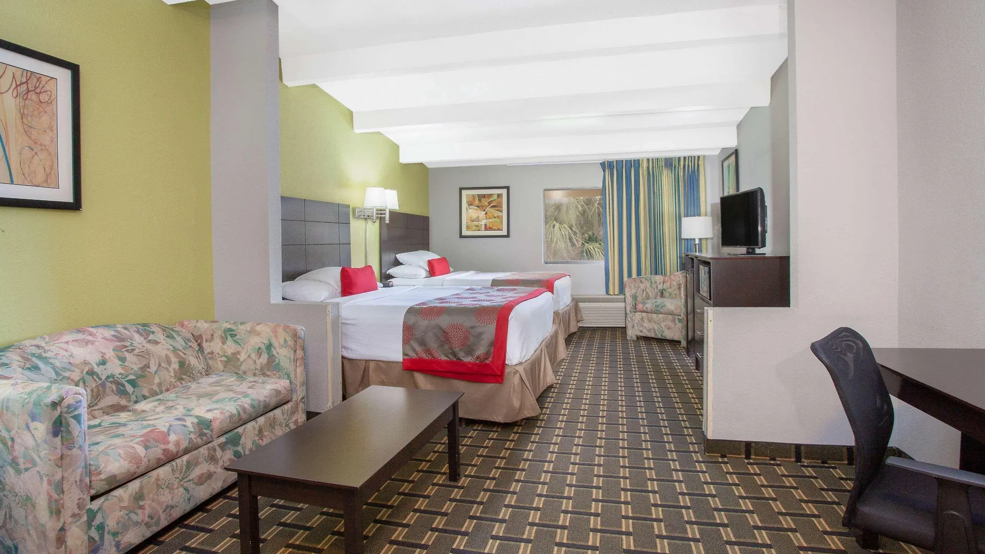 Ramada By Wyndham Davenport Orlando South Hotel