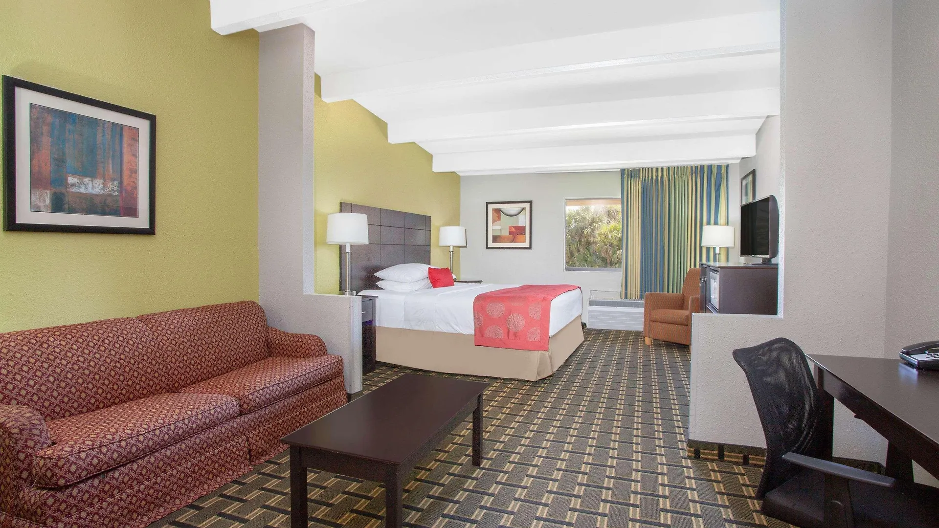 Ramada By Wyndham Davenport Orlando South Hotel