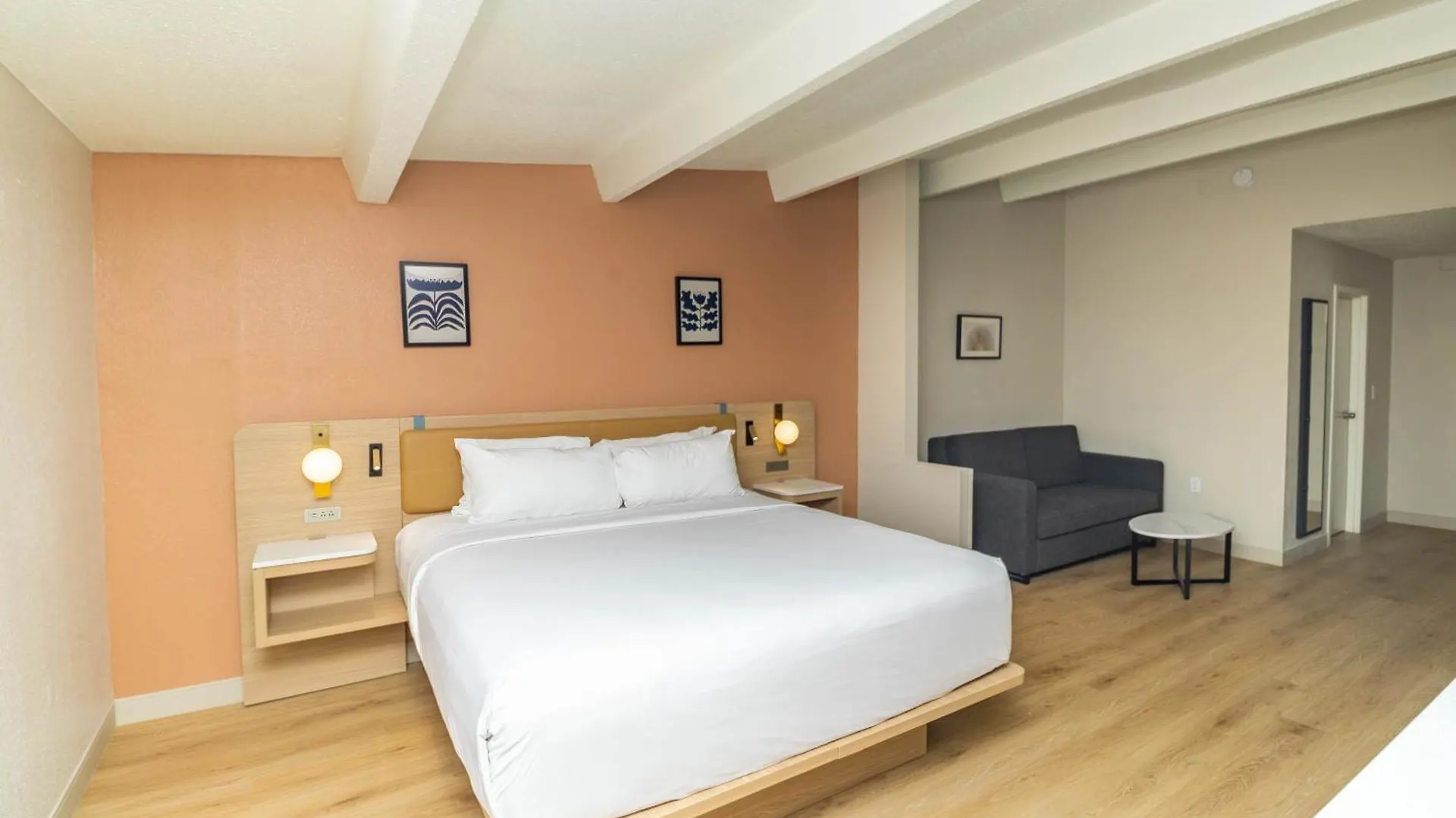 Ramada By Wyndham Davenport Orlando South contacts
