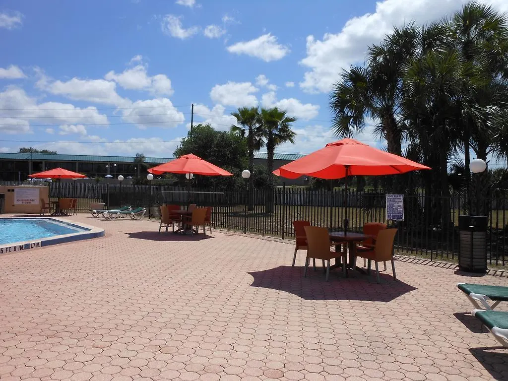 Ramada By Wyndham Davenport Orlando South Hotel 3*,